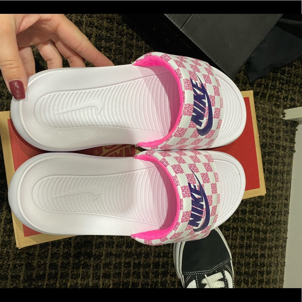 Women’s Nike sliders
